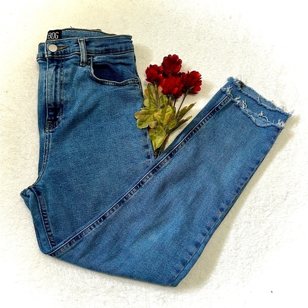 BDG Urban Outfitters Girlfriend High Rise Jeans - Size 28